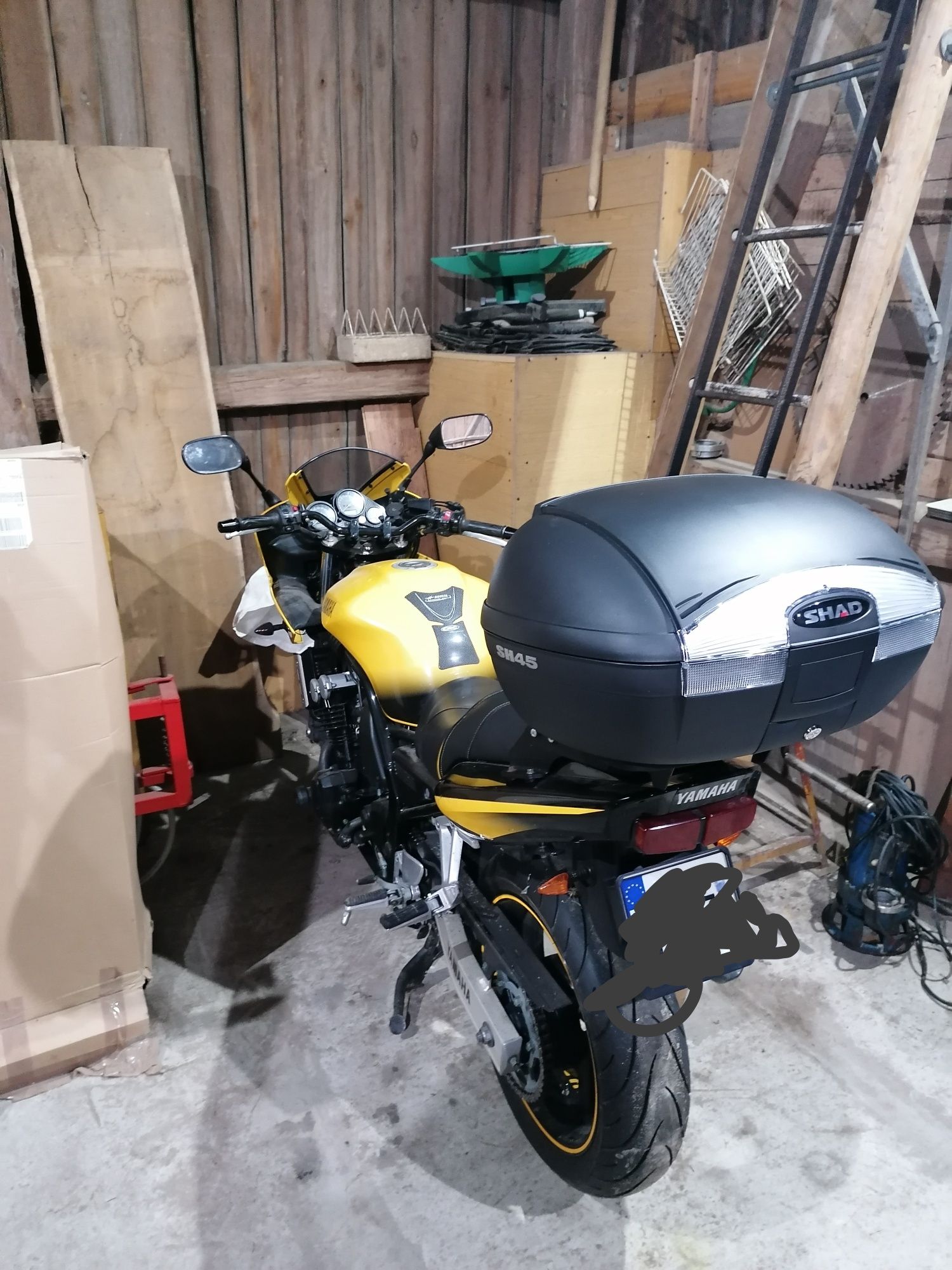 Yamaha Fazer 600