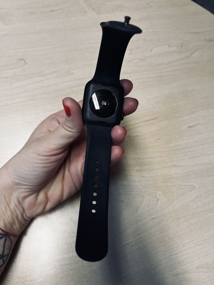 Apple Watch  se 44 mm