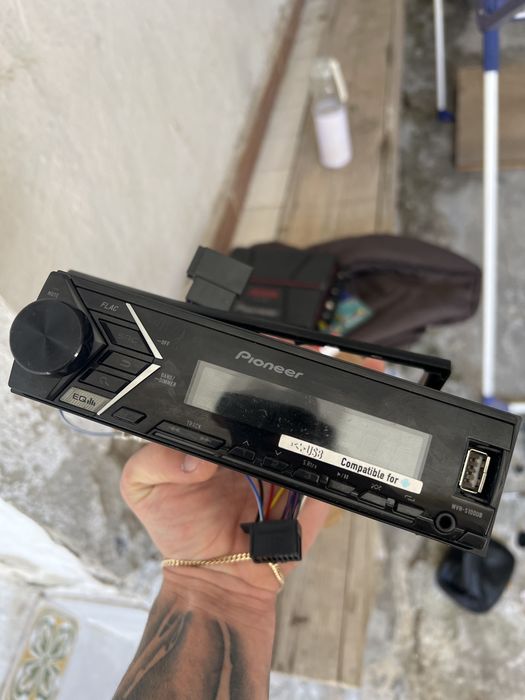 Vendo radio pioneer