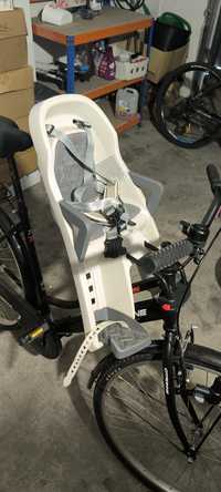 Cadeira frontal para bicicleta.