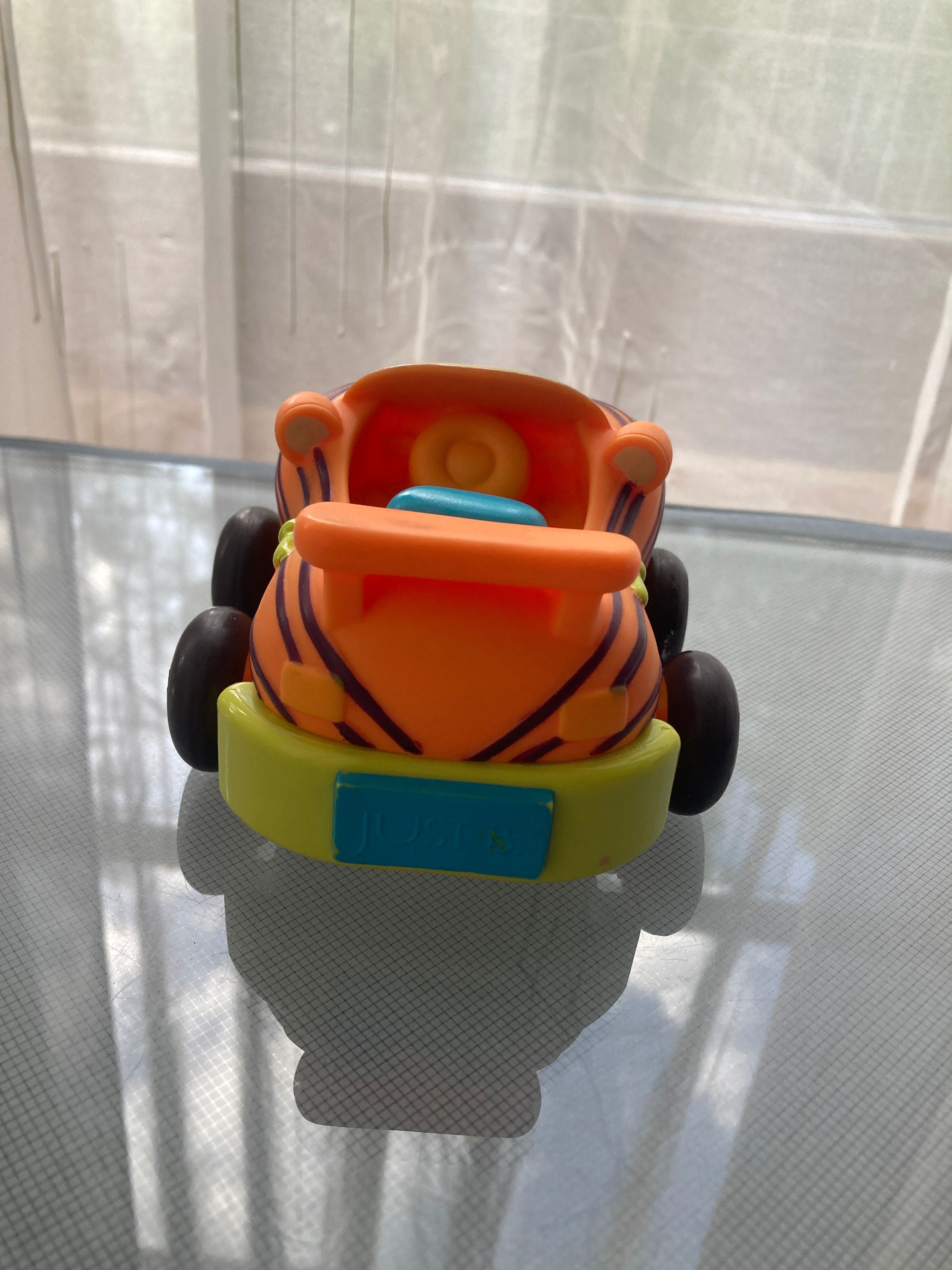 Autko B.toys Wheeee-ls! napęd pull-back wyścigówka