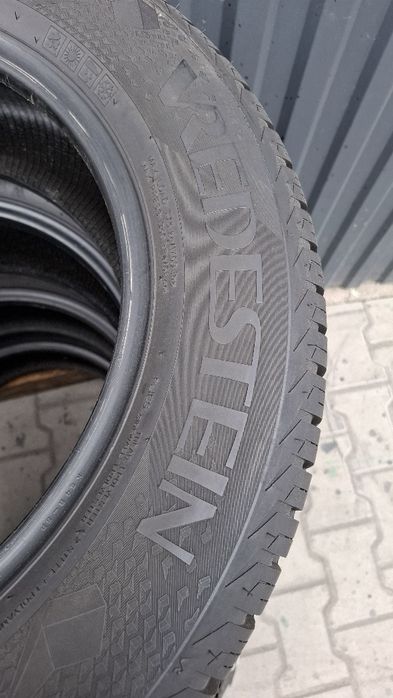 Opony 215/60/16 VREDESTIN Quatrac 5 i Apollo [S]