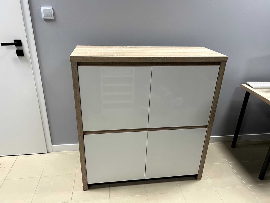 Komoda Dąb Sonoma, fronty białe połysk 105x40x112 cm