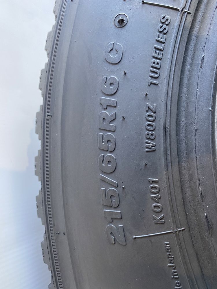 Opona pojedyncza 215/65/16 C Bridgestone Blizzak 8,7 mm