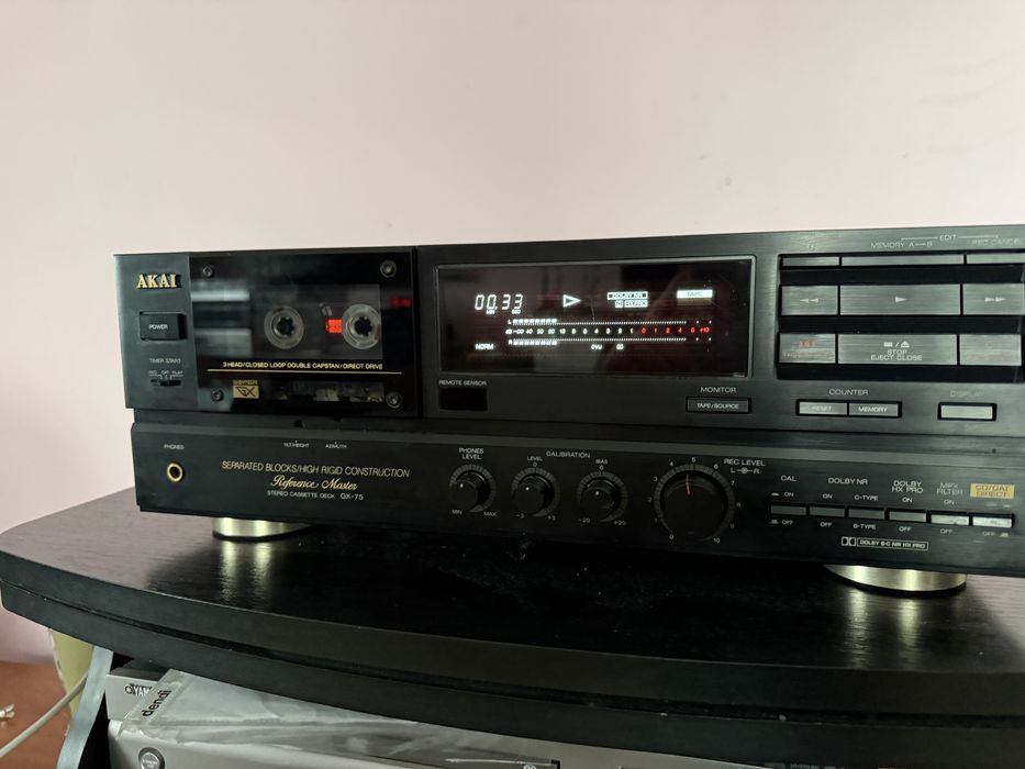 Касетна дека Akai GX 75