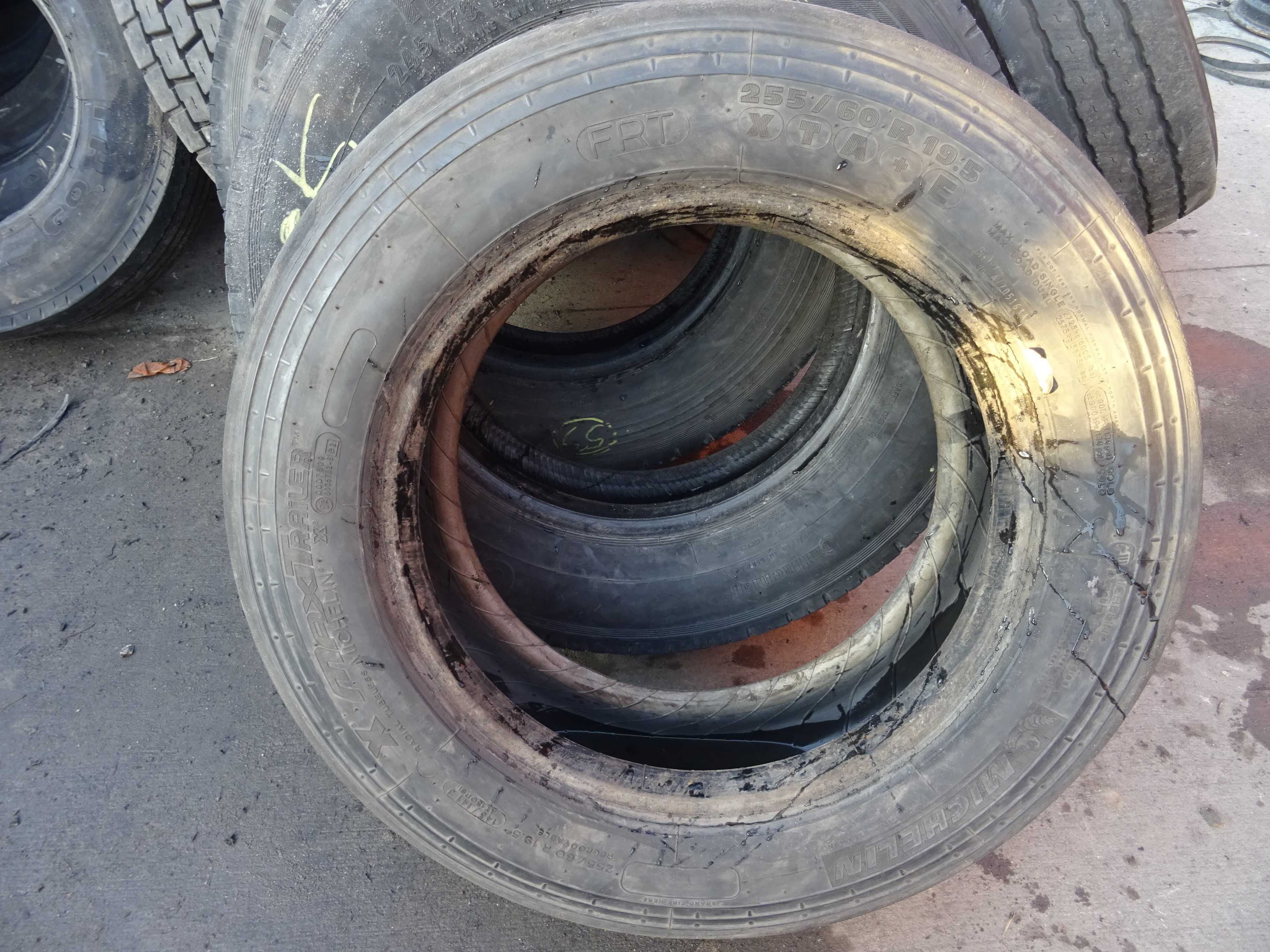 Opona 255/60R19.5 MICHELIN XTA+E (680 netto)