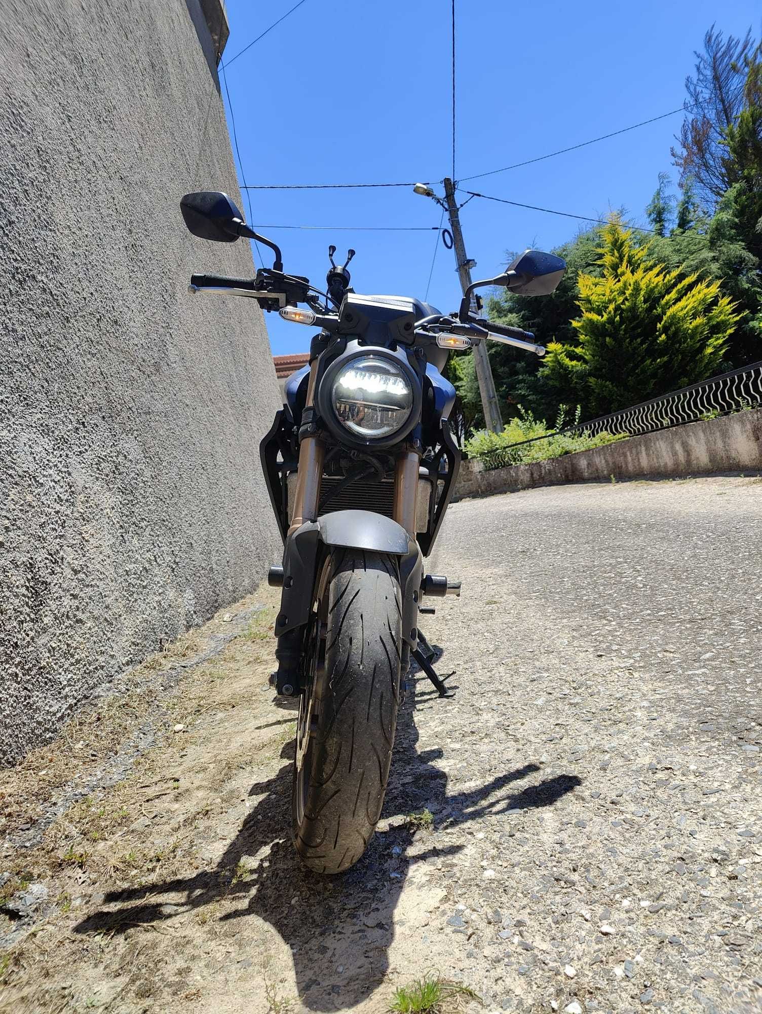 Honda CB300R (2019) EXTRAS