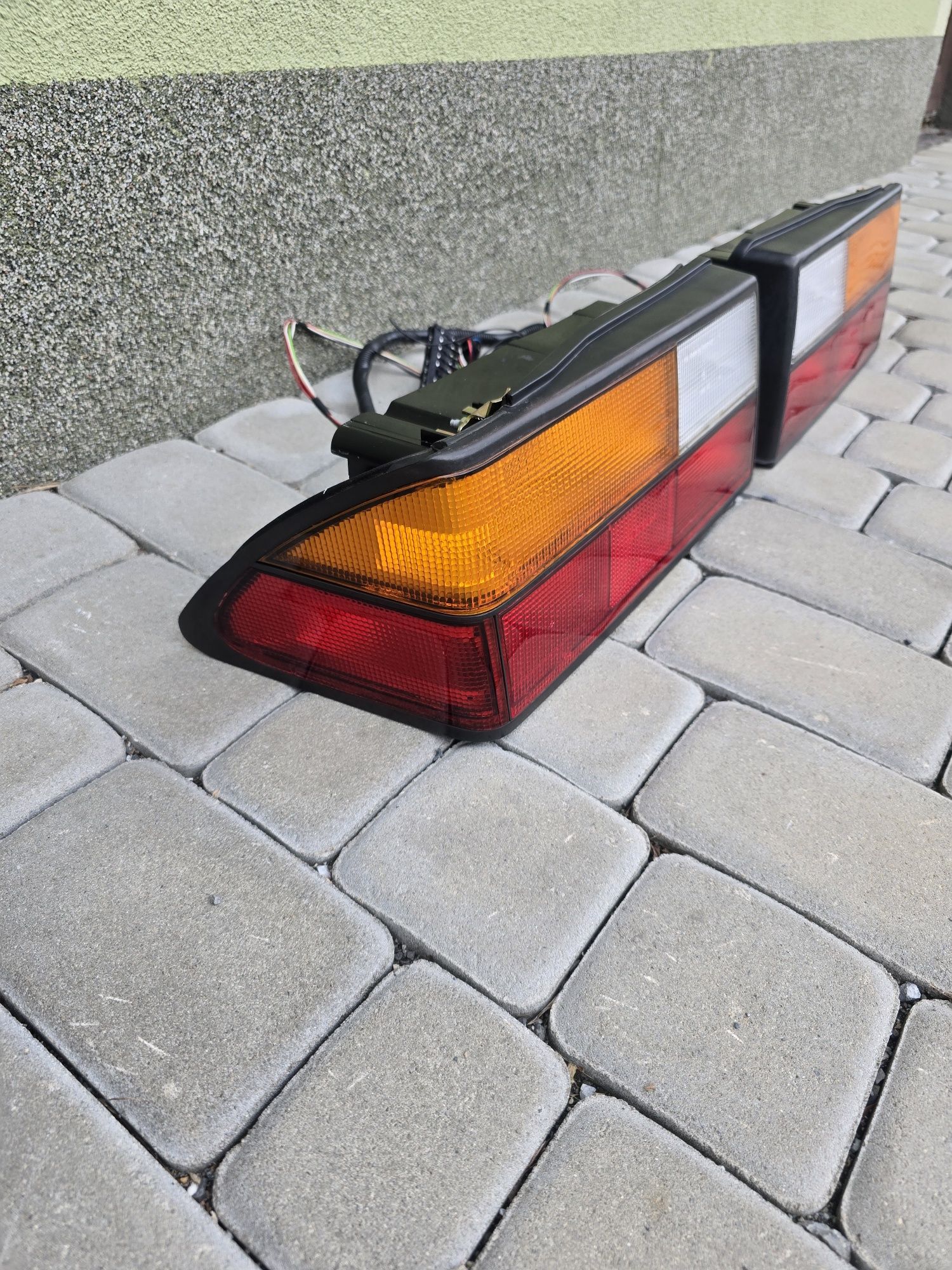 Lampy Tylne SAAB 900 i KROKODYL