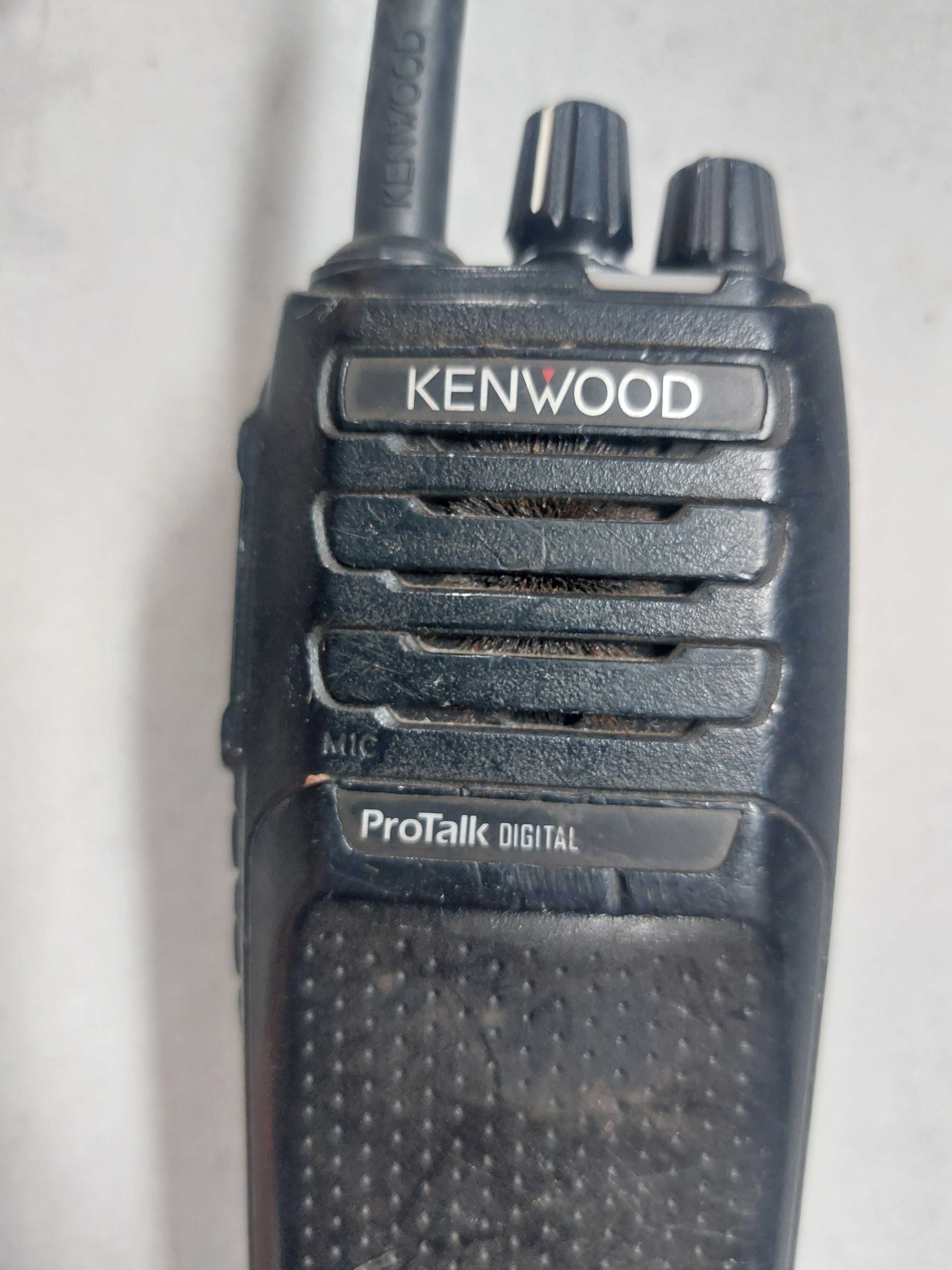 Krótkofalówka kenwood KSC - 35S + ładowarka