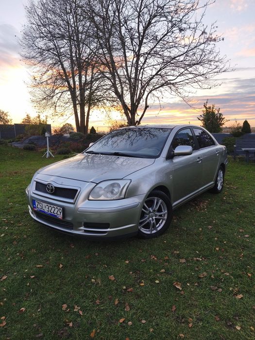 Toyota Avensis t25 1.8 benz.2005 rok