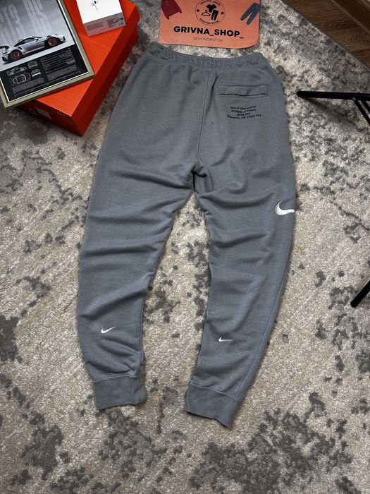 Штани Nike S-M.