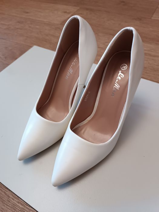 Продам туфлі лодочки