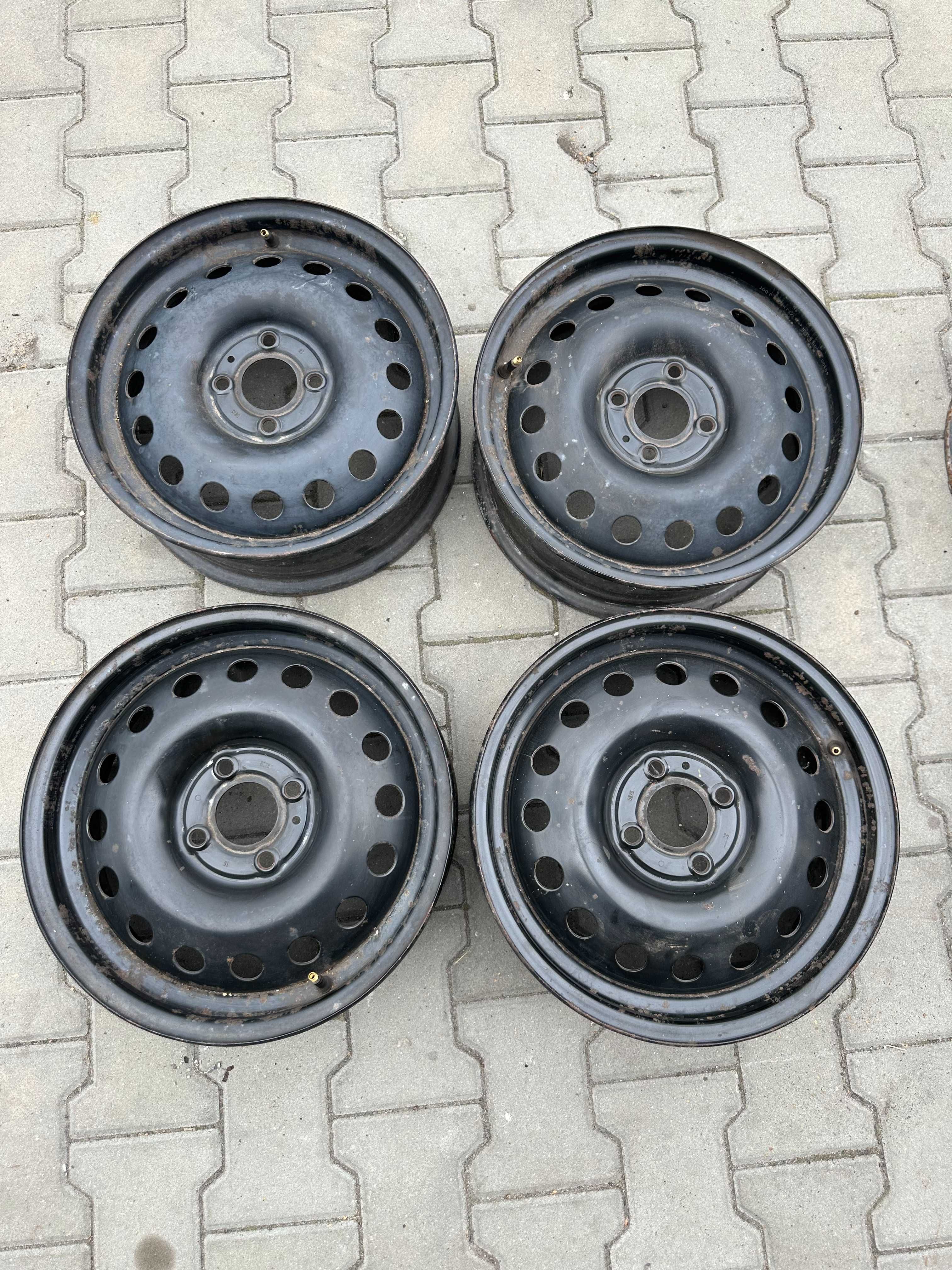 Felgi stalowe Nissan OE 403009U00B 5.5" x 15" 4x100 ET 45