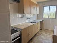 Arrenda-se Apartamento T4 – Vale da Amoreira
