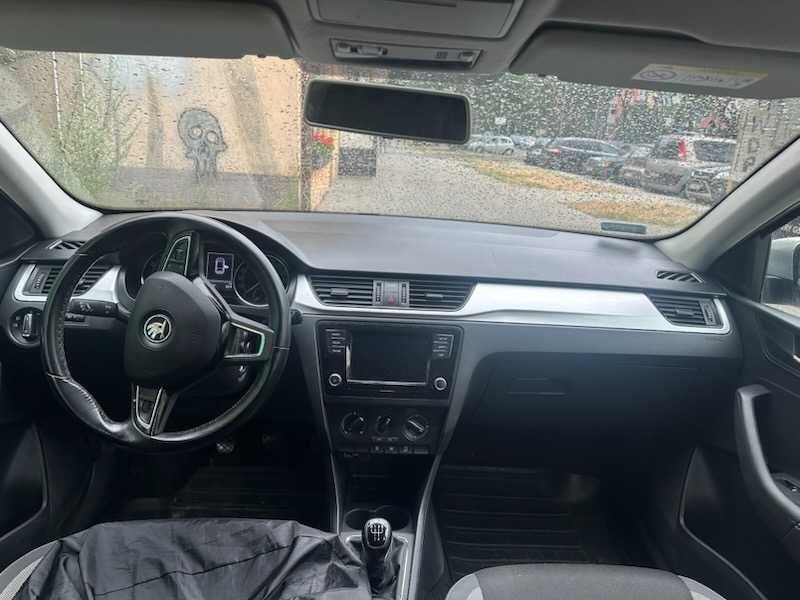 sprzedam samochód skoda rapid