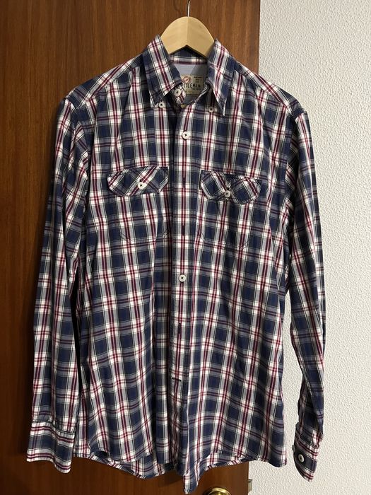 Camisas em muito bom estado