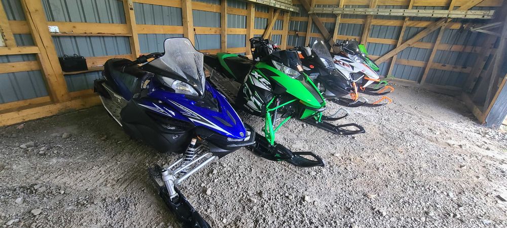 Skuter sniezny Arctic Cat  800 Skidoo  Yamaha