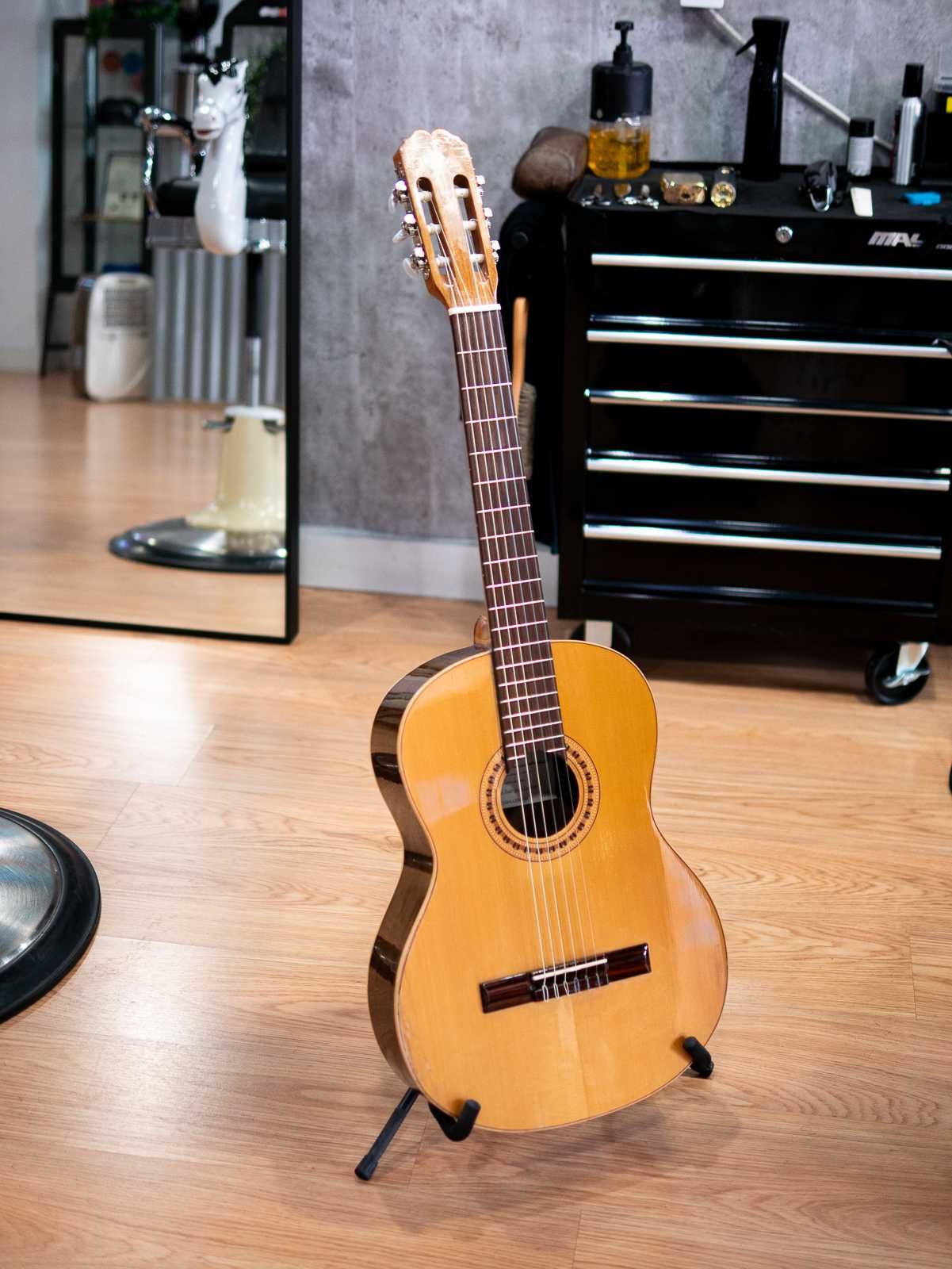 Guitarra Clássica Manuel Rodriguez mod Caballero 10 - Viola - Violão