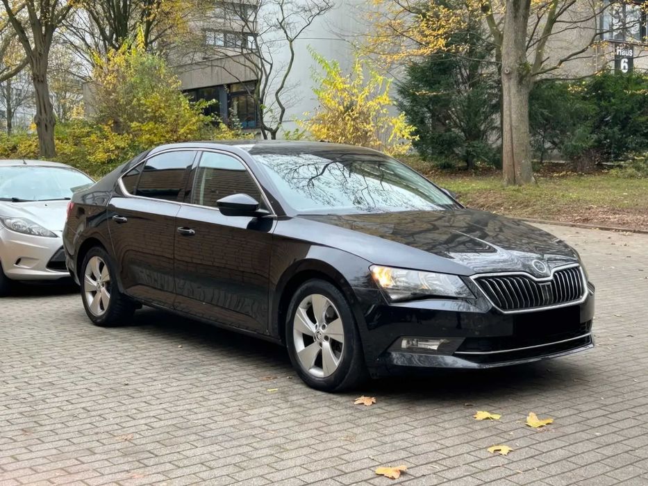 Skoda Superb      2018