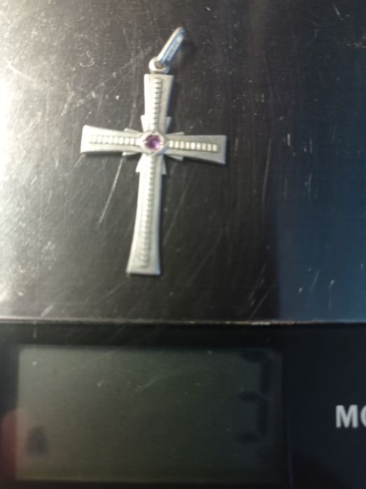 Продам серебряные украшения подвески 925 проба , цена за грамм 90 грн.