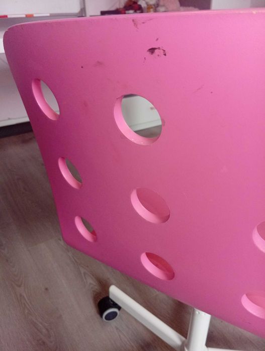 Różowe krzesło obrotowe do biurka Ikea – dziecięce, stan dobry