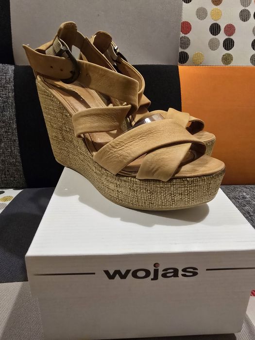 Sandały Wojas na koturnie 37 camel