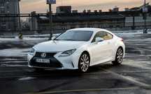 Lexus RC 350 3.5 V6 310KM biała perła CarPlay Android radio