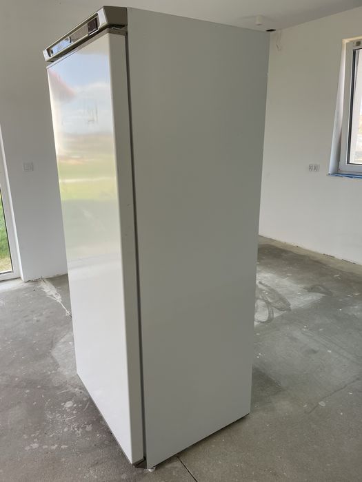 Witryna chłodnicza lodowka hendi arktic