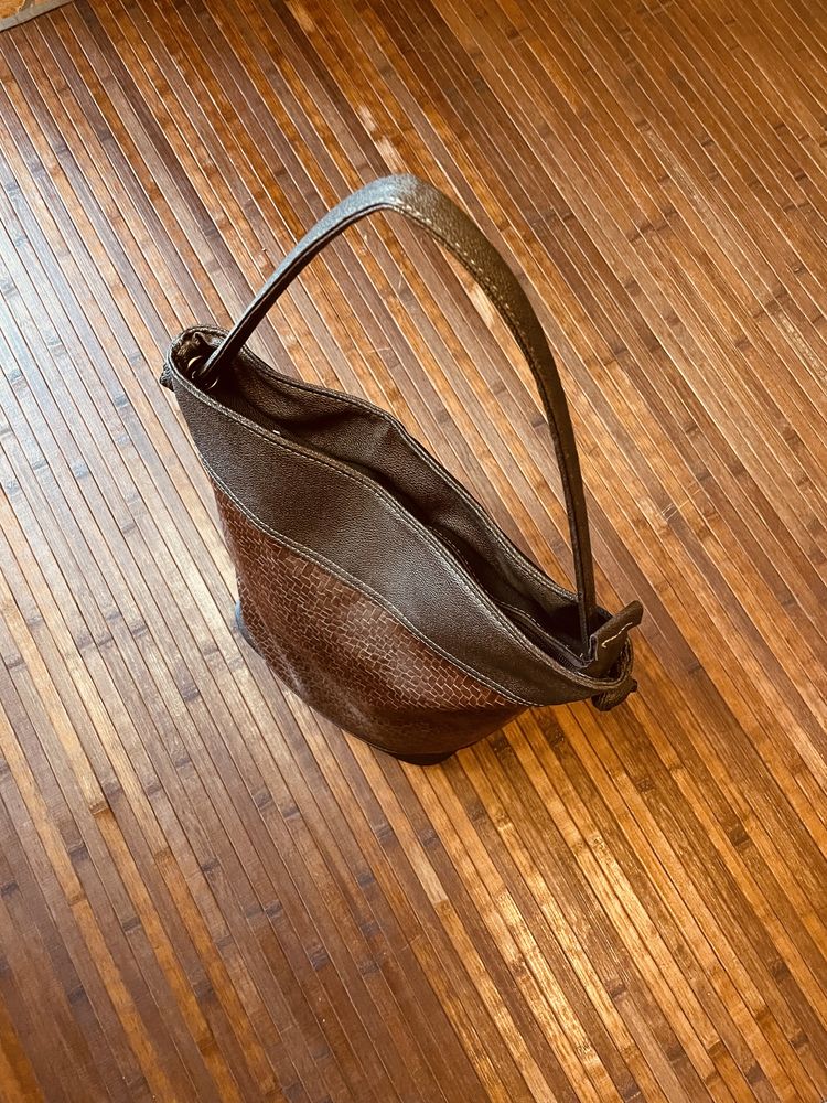 Bolsa em castanho NOVA ( sem etiqueta) - OPORTUNIDADE