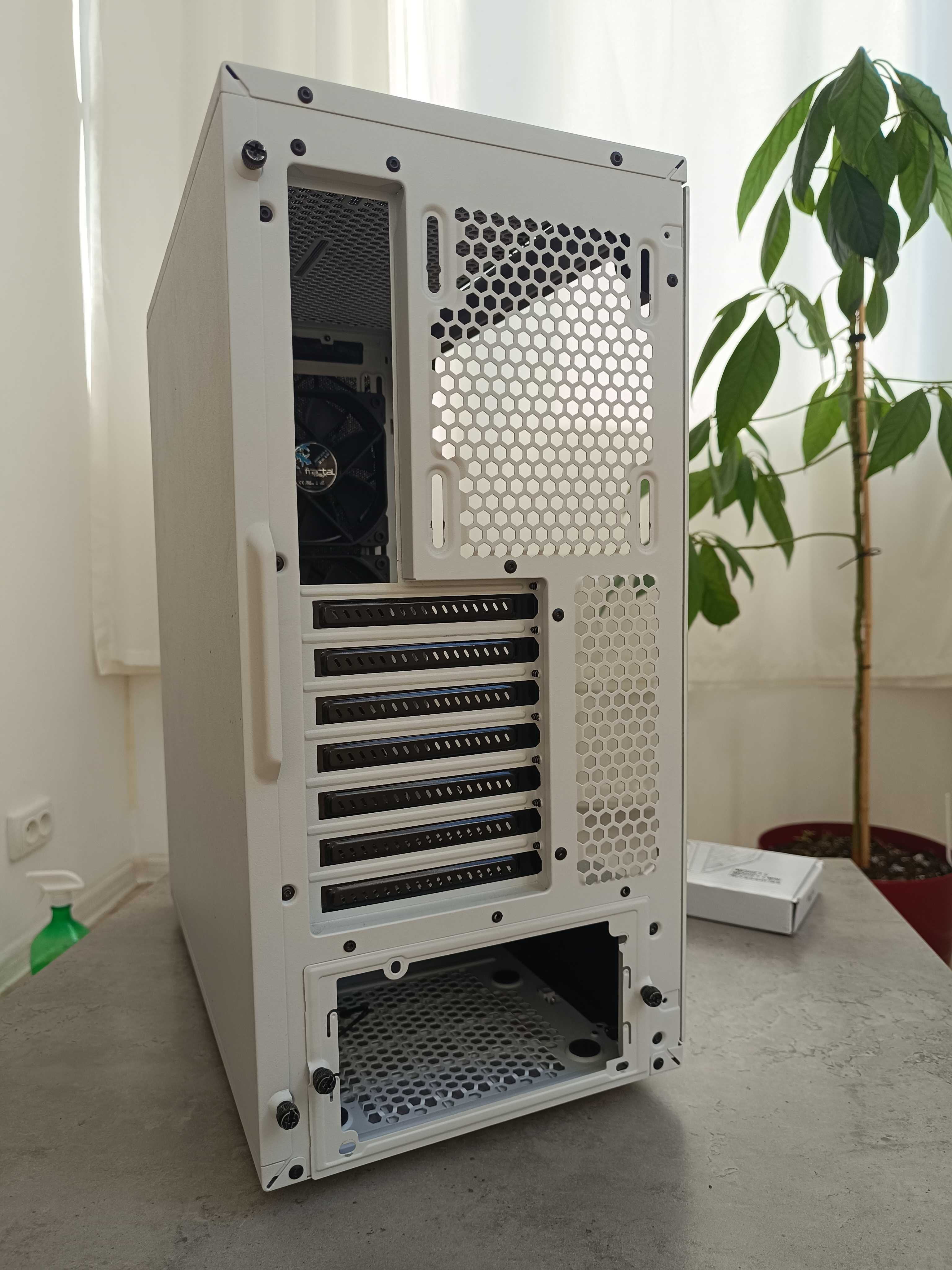 Корпус Fractal Design Meshify C – TG White