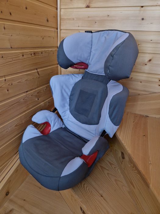 Fotelik samochodowy Maxi Cosi Rodi Fix 15-36kg z isofix