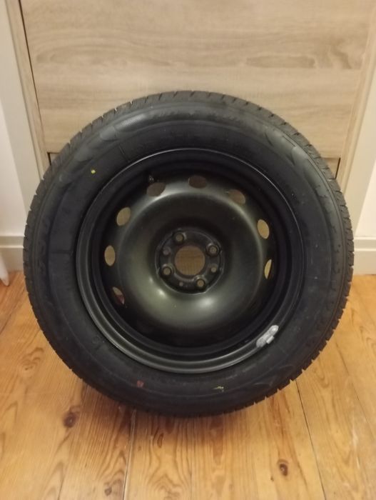 Vendo uma  roda com pneu FIRESTONE nova nunca foi usada