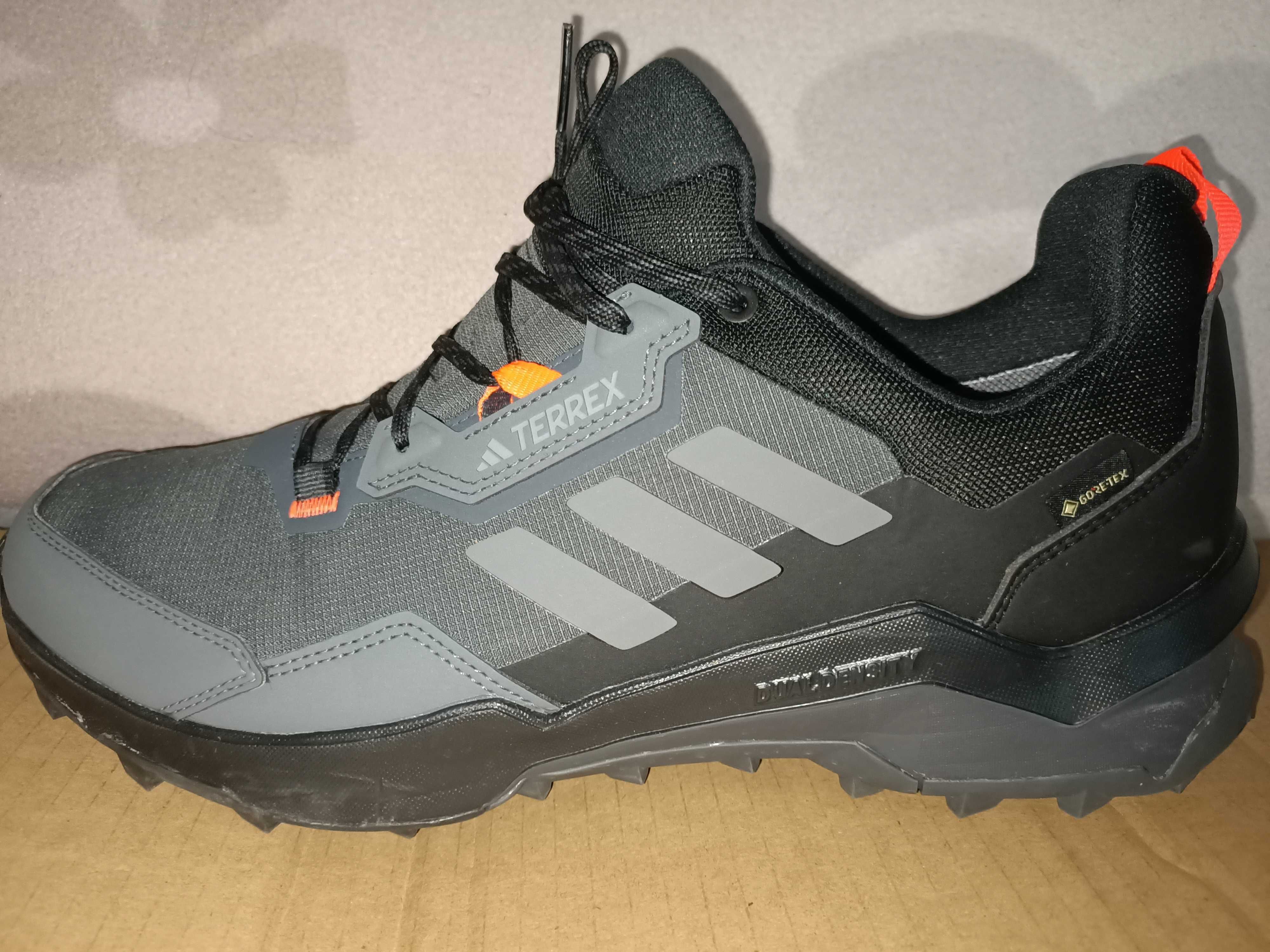 Adidas buty trekkingowe męskie Gore-Tex Terrex AX4 GTX HP7396 r.46 1/3