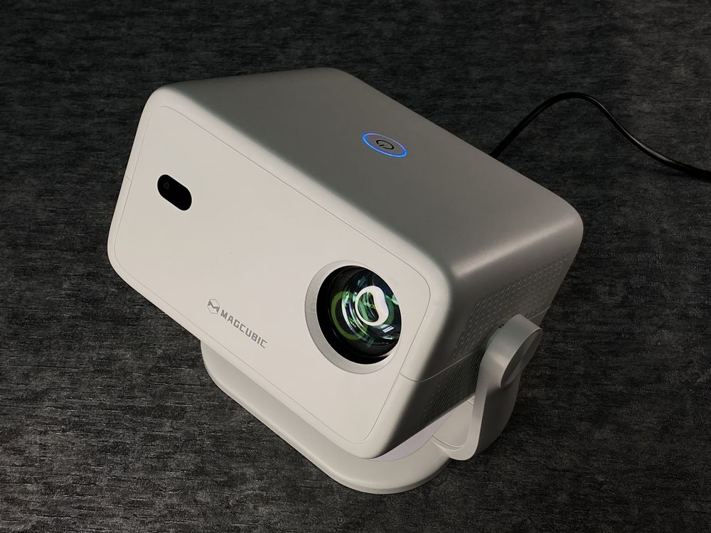 Домашній кінотеатр проектор Magcubic L018 на 600 Ansi