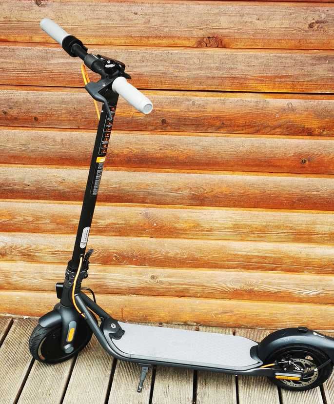 Hulajnoga Segway-Ninebot Kickscooter F40E Tylko 45km przebiegu