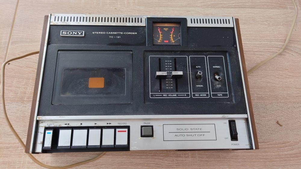 Sony TC 121 kasetowy