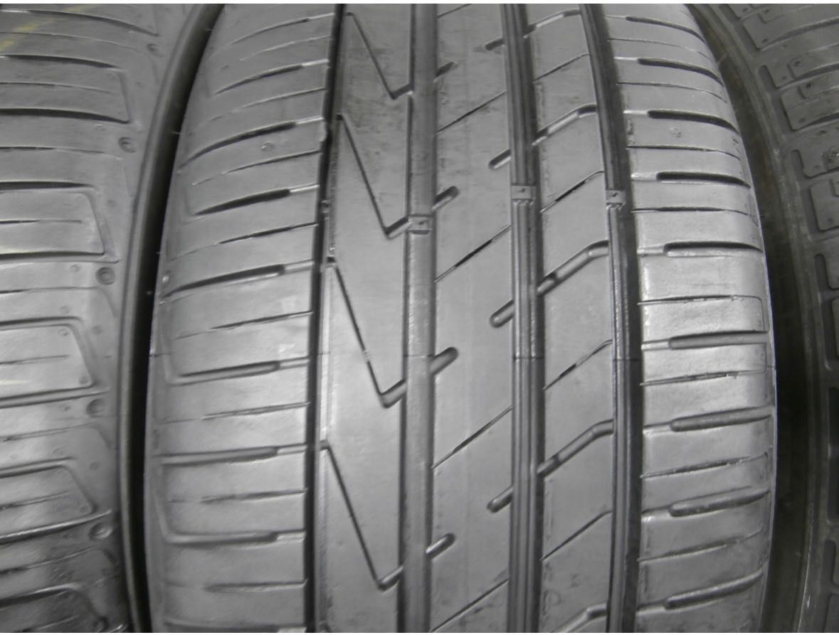Opony letnie Hankook
Ventus S1 evo2 SUV 235/50 R19