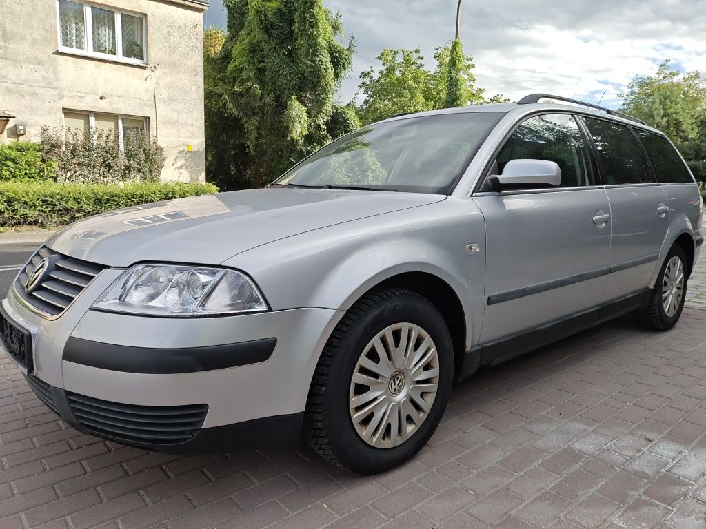 z Niemiec ładny VW PASSAT KOMBI 1.8T FL - opłacony do rejestracji w PL