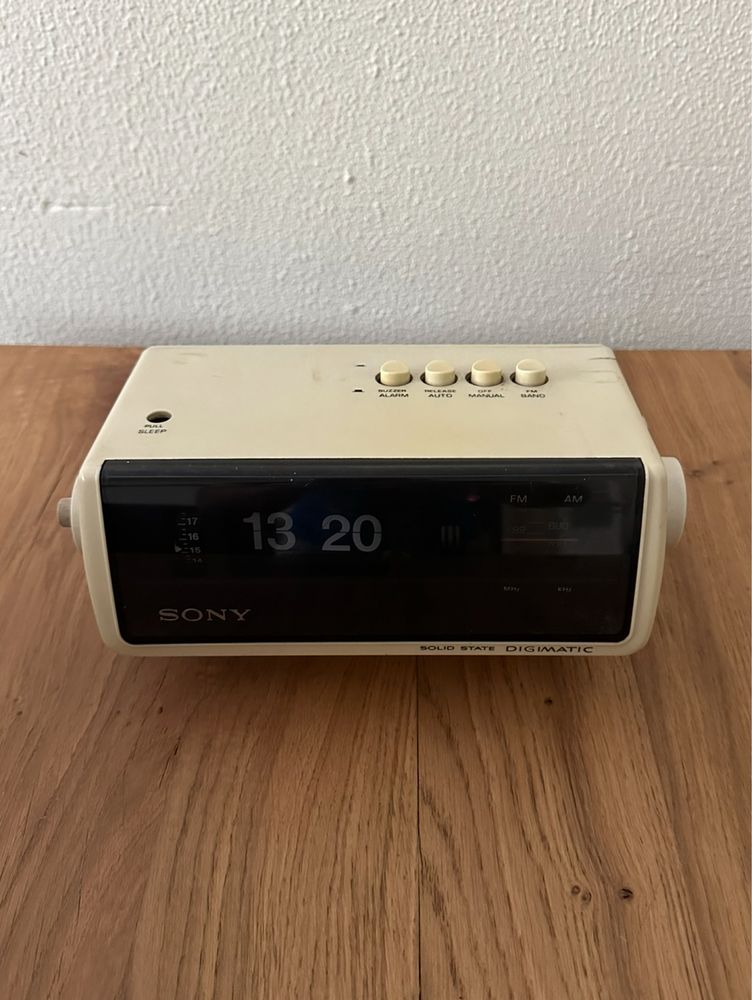 Radio Sony 8FC-100E Vintage Raro 1972