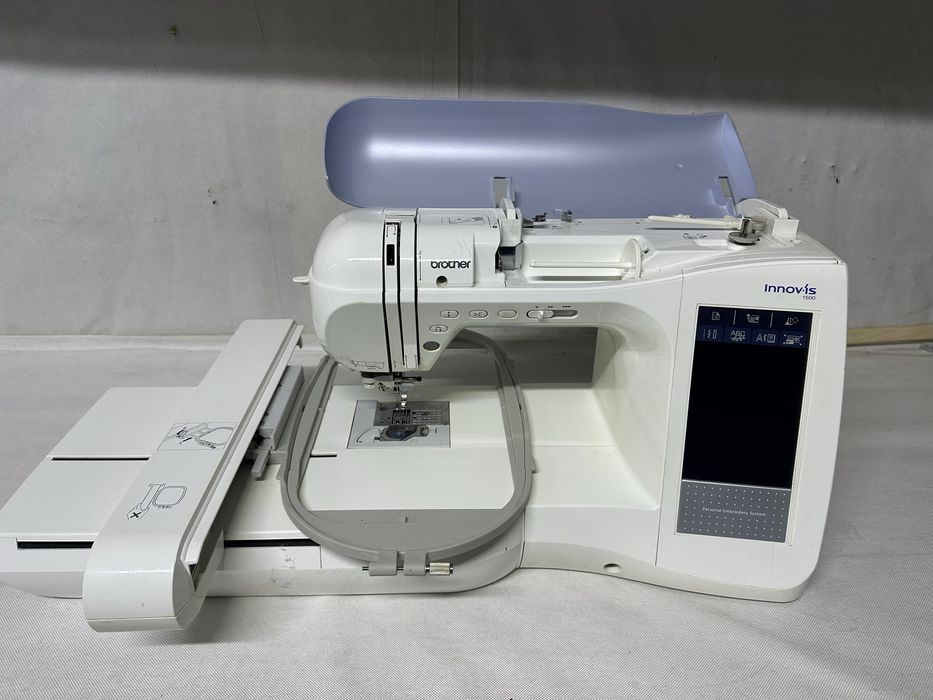 Вишивальна машинка brother