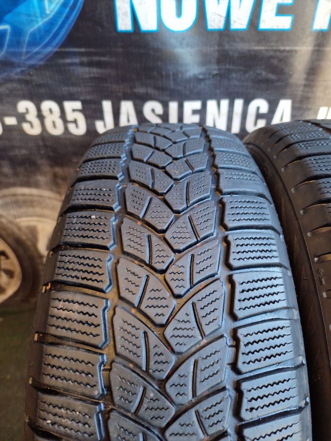 Opony zimowe 185/60/15 Firestone Para