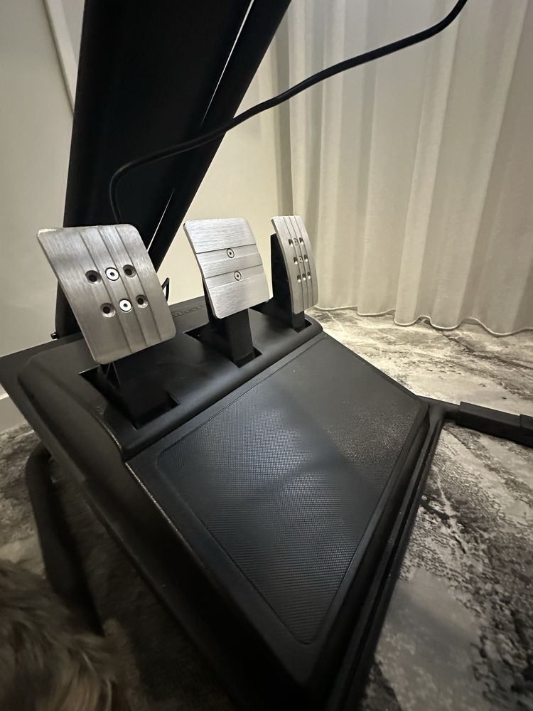 Playseat e Trhustmaster Novo GARANTIA