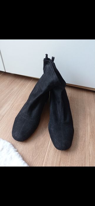 Botki czarne z elastyczną cholewką 41/42