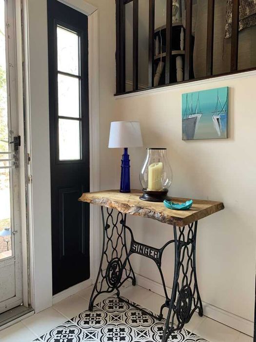 Mesa feita com máquina de costura Oliva (nova)