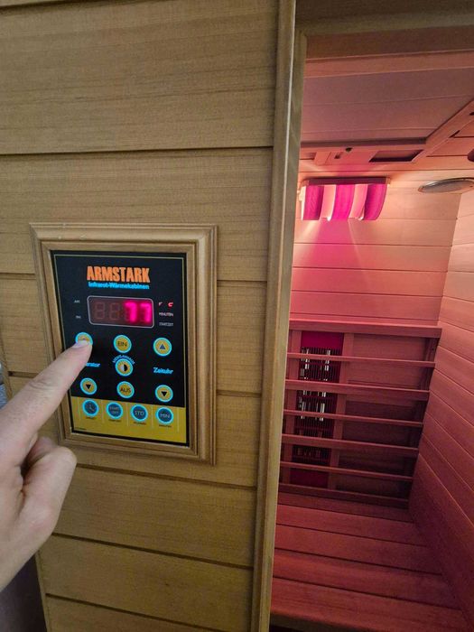 sauna INFRARED INFRA ROT RED podczerwień  230V 2os RADIO LED głośniki
