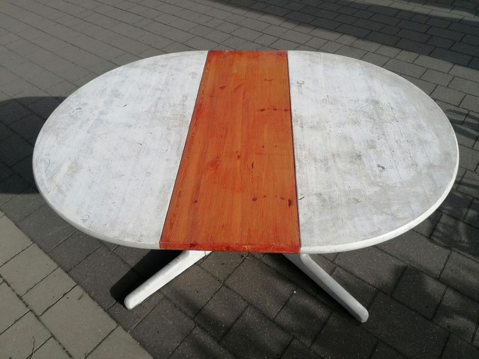 Stół drewniany rozkladany