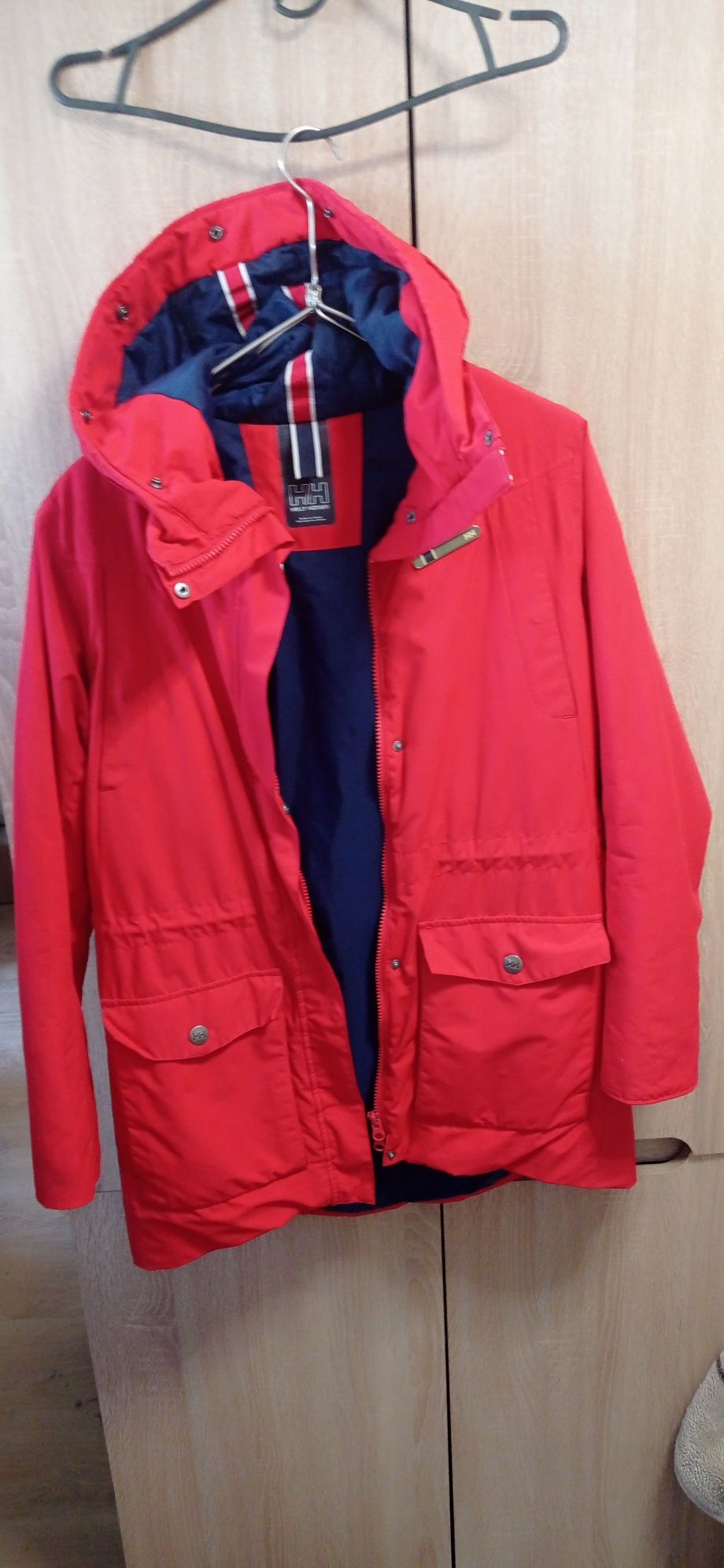Куртка Helly Hansen, накидка nev look, мехова безрукавка