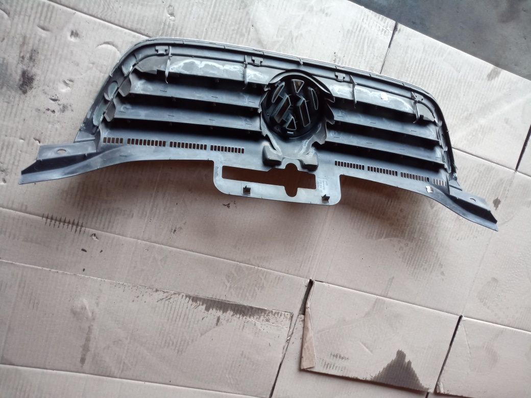 Grill VW Touran 1