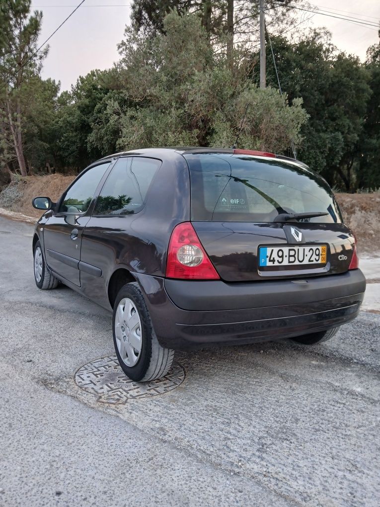 Renaul clio de 2006 1.5 dci estimado
