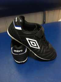 Продам бутсы детские Umbro